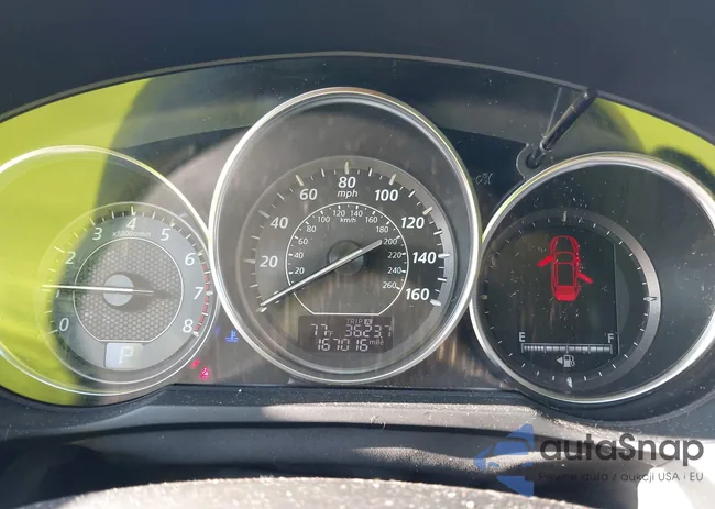 JM1GJ1W53E1112927: 42668270