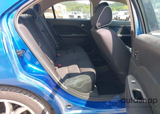 3FAHP0HA8CR390657: 42668275