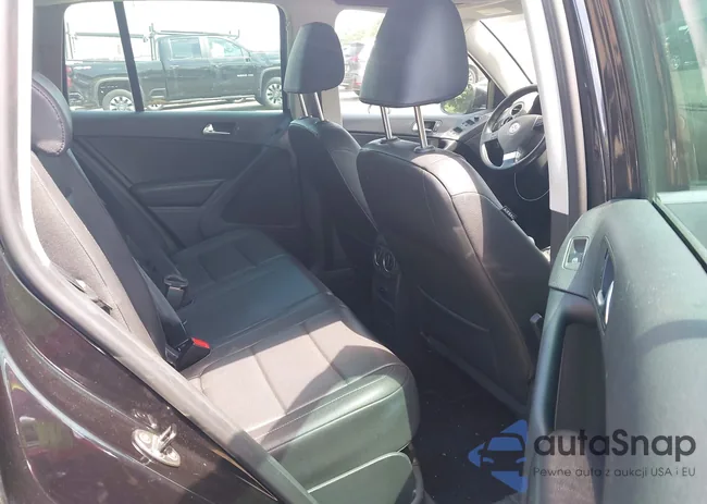 WVGAV7AX1AW536752: 42669304