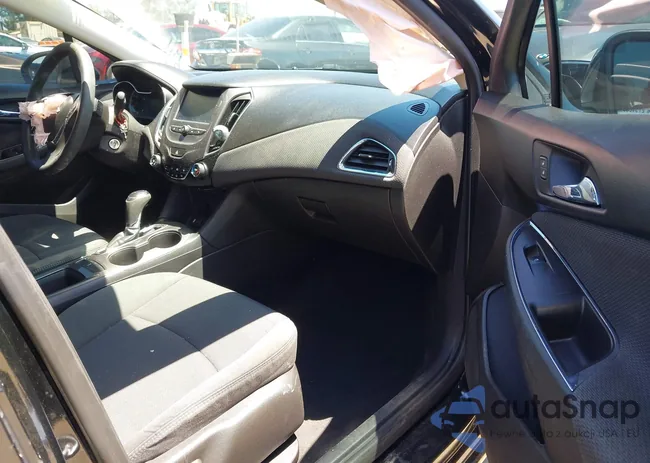 1G1BE5SM7H7223302: 42669467