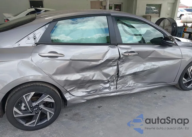 KMHLM4DG1SU000127: 42669503