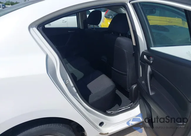 JM1BL1U75D1768232: 42669581