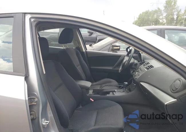 JM1BL1V76C1551107: 42669678