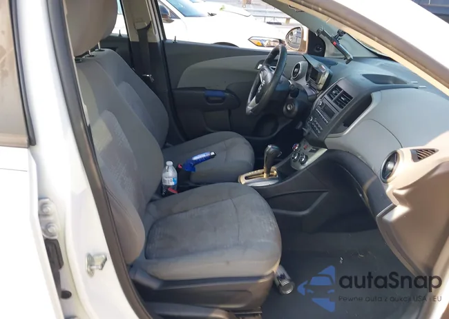 1G1JA6SH2E4197320: 42668981