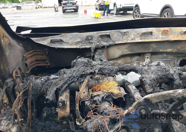 KMHEC4A4XDA096771: 42669086