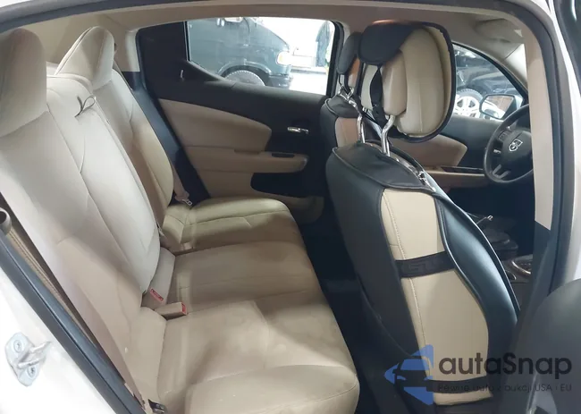 1C3CDZAB3DN565376: 42669177