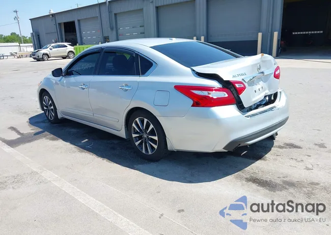 1N4AL3AP5GC159961: 42669207