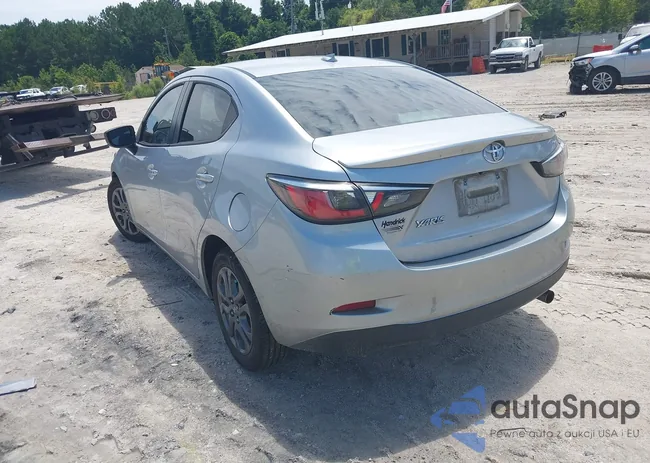 3MYDLBYV7KY520713: 42670353