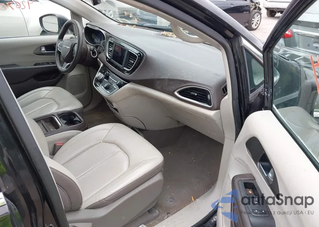 2C4RC1DG7MR509073: 42670574