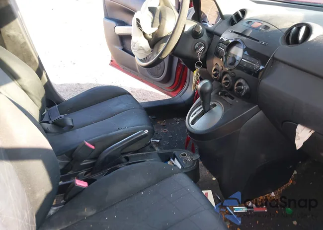 JM1DE1KY9E0177844: 42670610