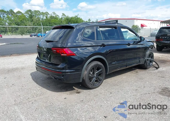 3VVCB7AX9RM199007: 42670002