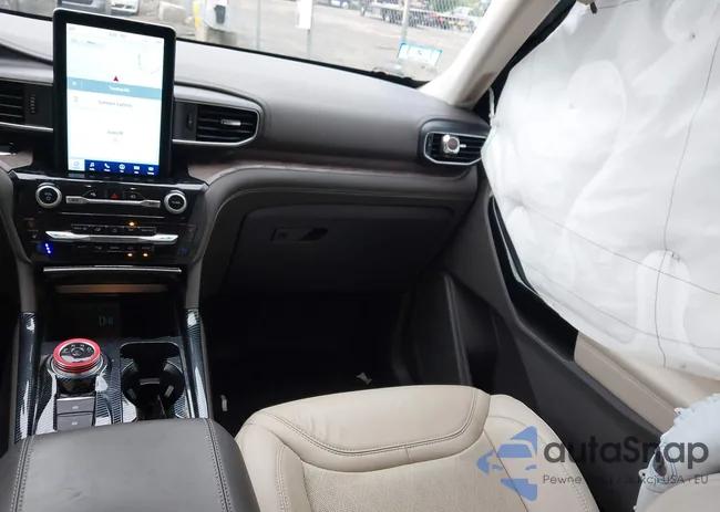 1FM5K8HC3PGA25629: 42670025