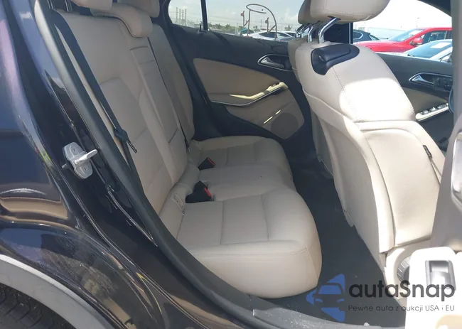 WDCTG4EB6GJ218047: 42671330