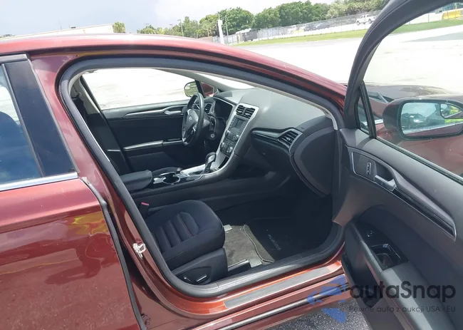 3FA6P0HD4FR190767: 42671739