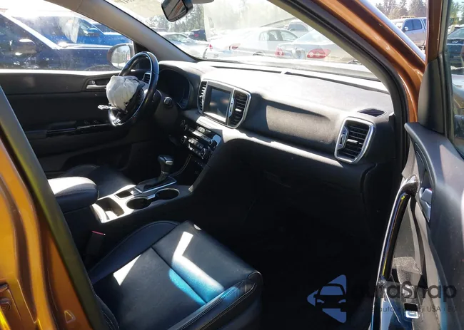 KNDPNCAC6K7582917: 42671841