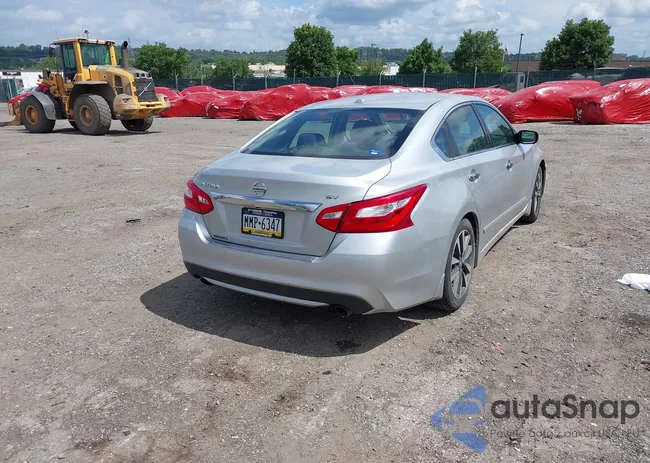 1N4AL3AP2GC204368: 42671175