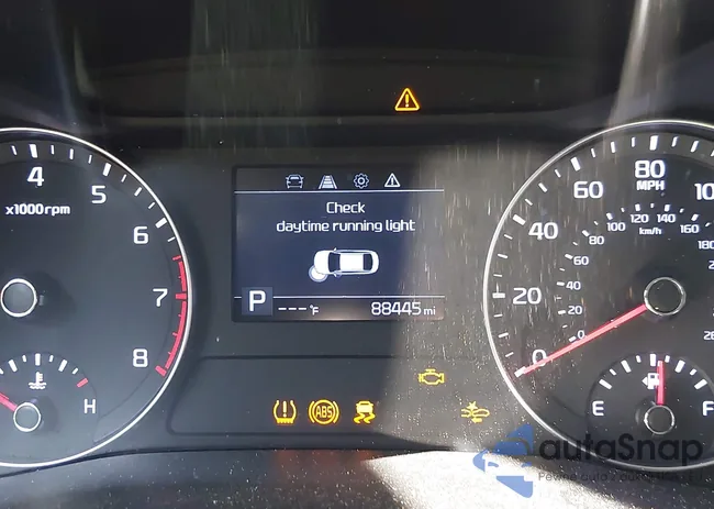 3KPF24AD9ME284285: 42672567