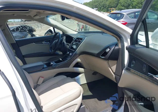 2LMPJ8LR0JBL47140: 42672630