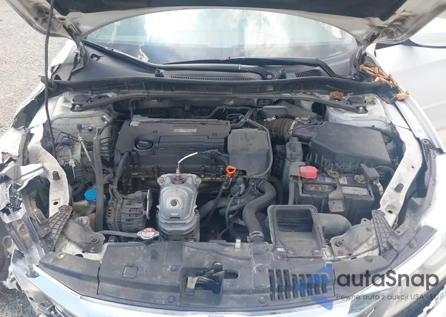 1HGCR2F59GA083161: 42672676