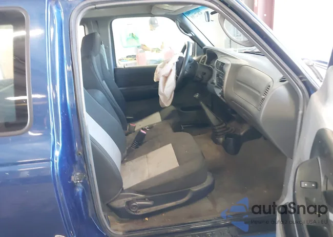 1FTYR14D49PA01474: 42672799