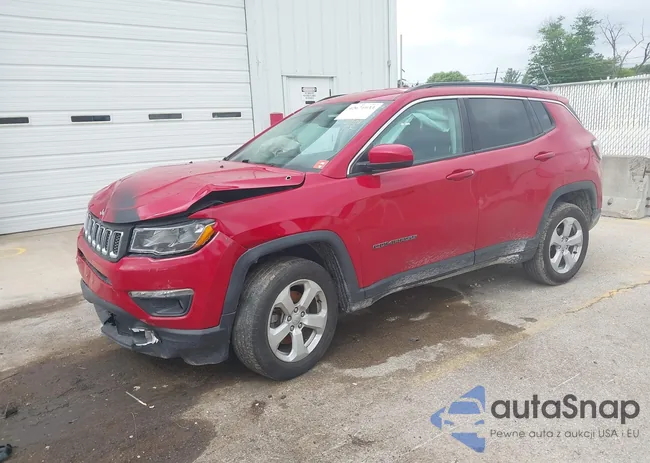 3C4NJDBB7KT790623: 42671933