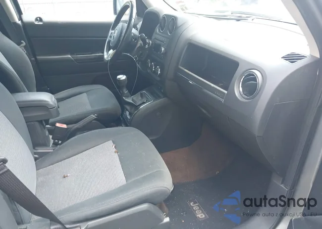 1C4NJPFA6ED536334: 42672008