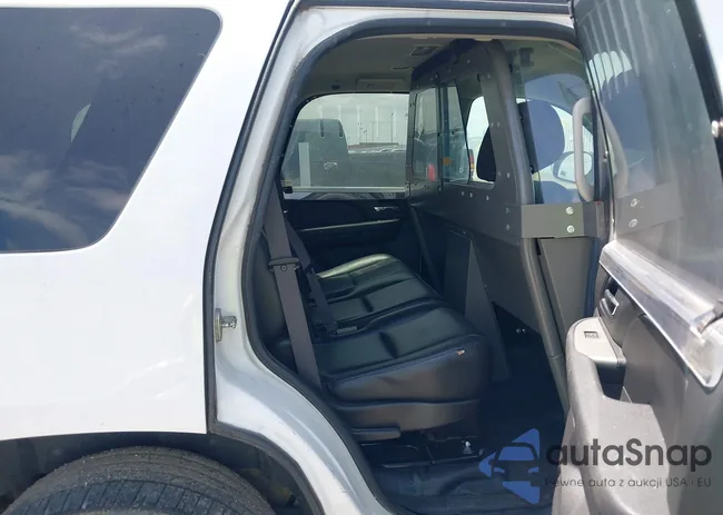 1GNLC2E00DR161479: 42672208