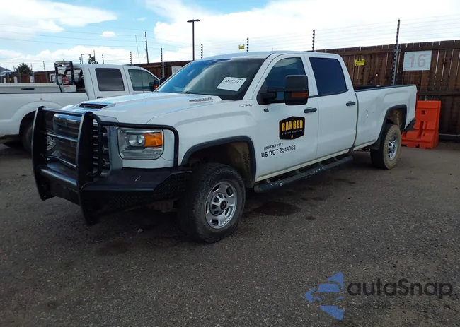 1GT12REY5JF181645: 42673547