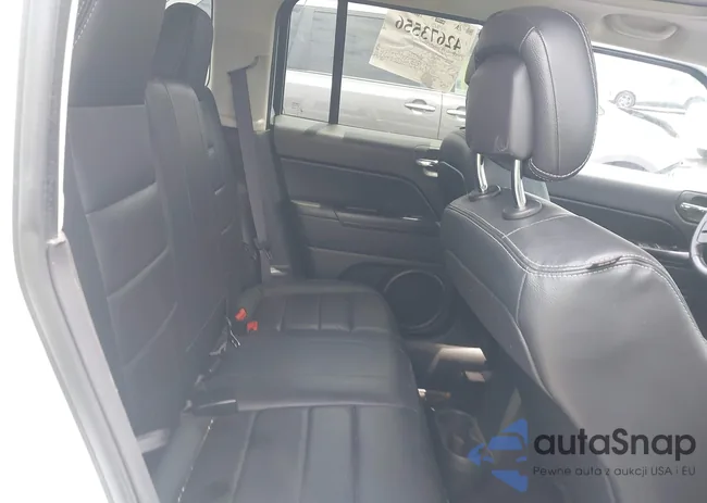 1C4NJRFB1GD597825: 42673556