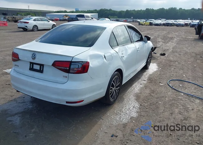 3VWB67AJ0JM223691: 42673695