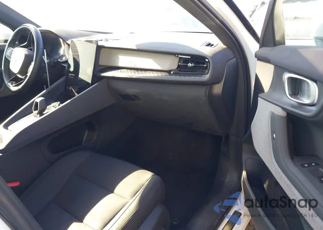 YSMEG3KA5PL146531: 42673786