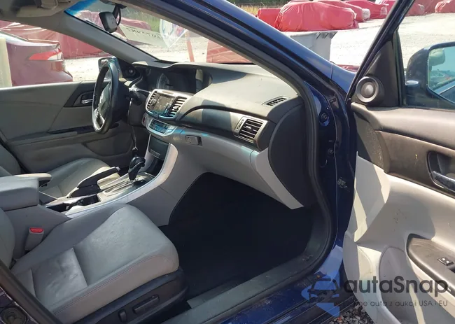 1HGCR2F8XEA039368: 42672987