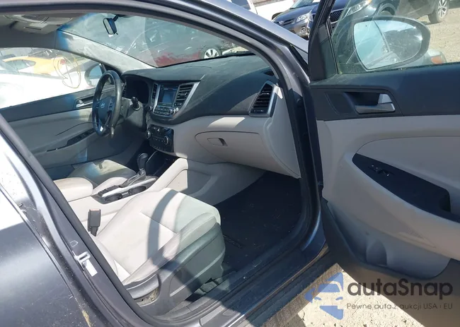 KM8J33A28GU193333: 42673070