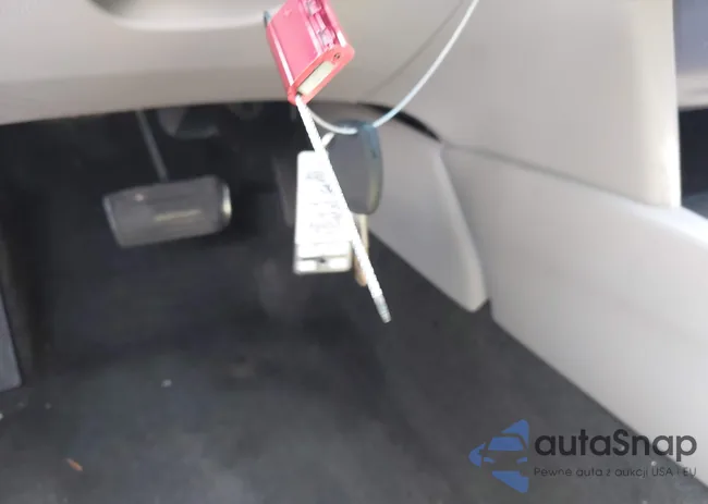 1HGCP2F44BA120302: 42673154