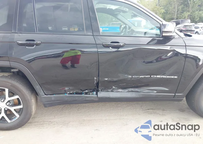 1C4RJHBG3S8646974: 42674292