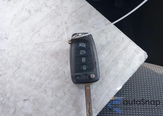 3KPC24A38KE041476: 42674705