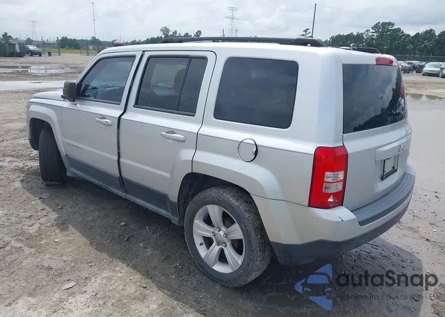 1C4NJPFA3CD505569: 42674767