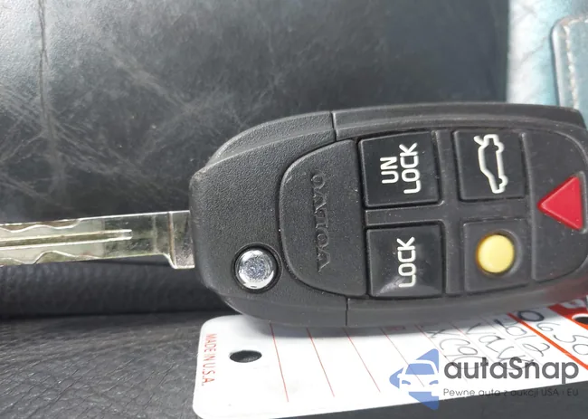 YV4952CZ3C1626345: 42674873