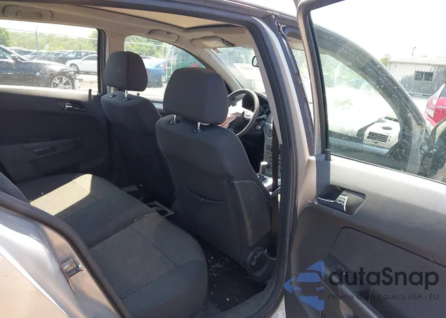 W08AT671X85122630: 42673902