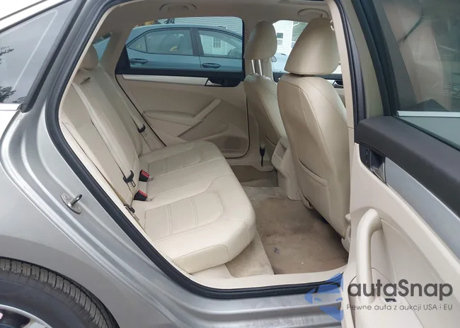 1VWBP7A31CC098820: 42674077