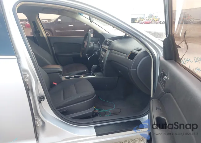 3FAHP0HA1CR289749: 42675314