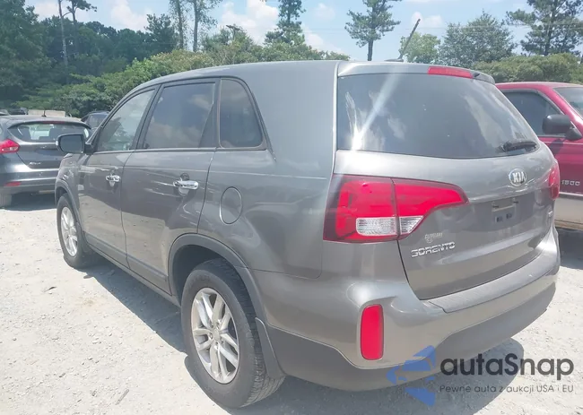 5XYKT3A63FG630568: 42675359