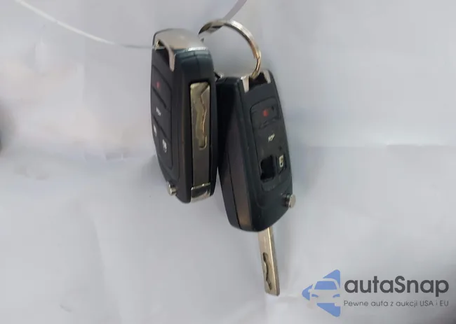 1G11B5SA8DF133943: 42675392