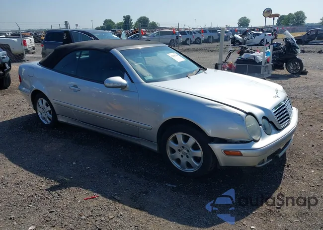 WDBLK65G3YT051792: 42675716