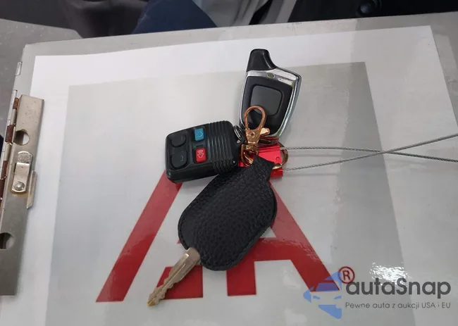 1FAHP3GN9AW236829: 42675053