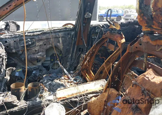 JN8BT3CB2NW332853: 42676549