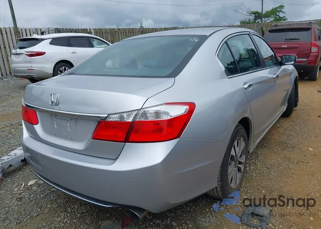 1HGCR2F3XEA100190: 42676862