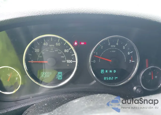 1C4BJWEG4FL677879: 42676097