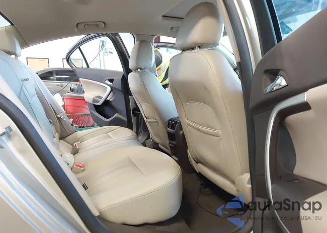 2G4GS5GX0G9206679: 42676173