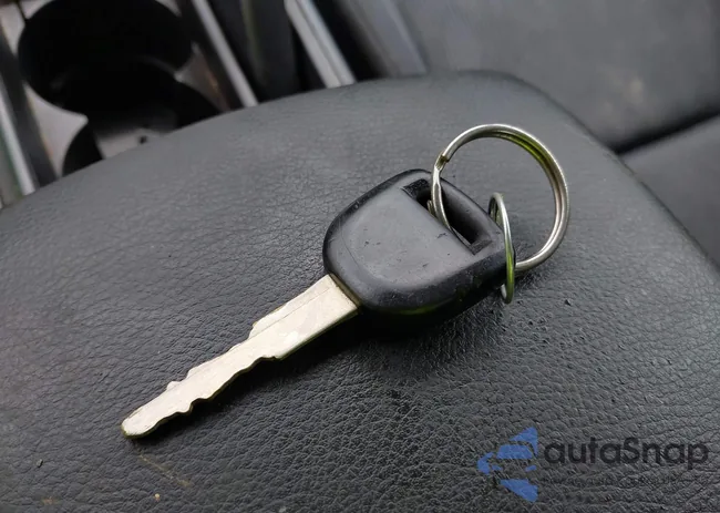 JM1BL1UF1B1391192: 42677389